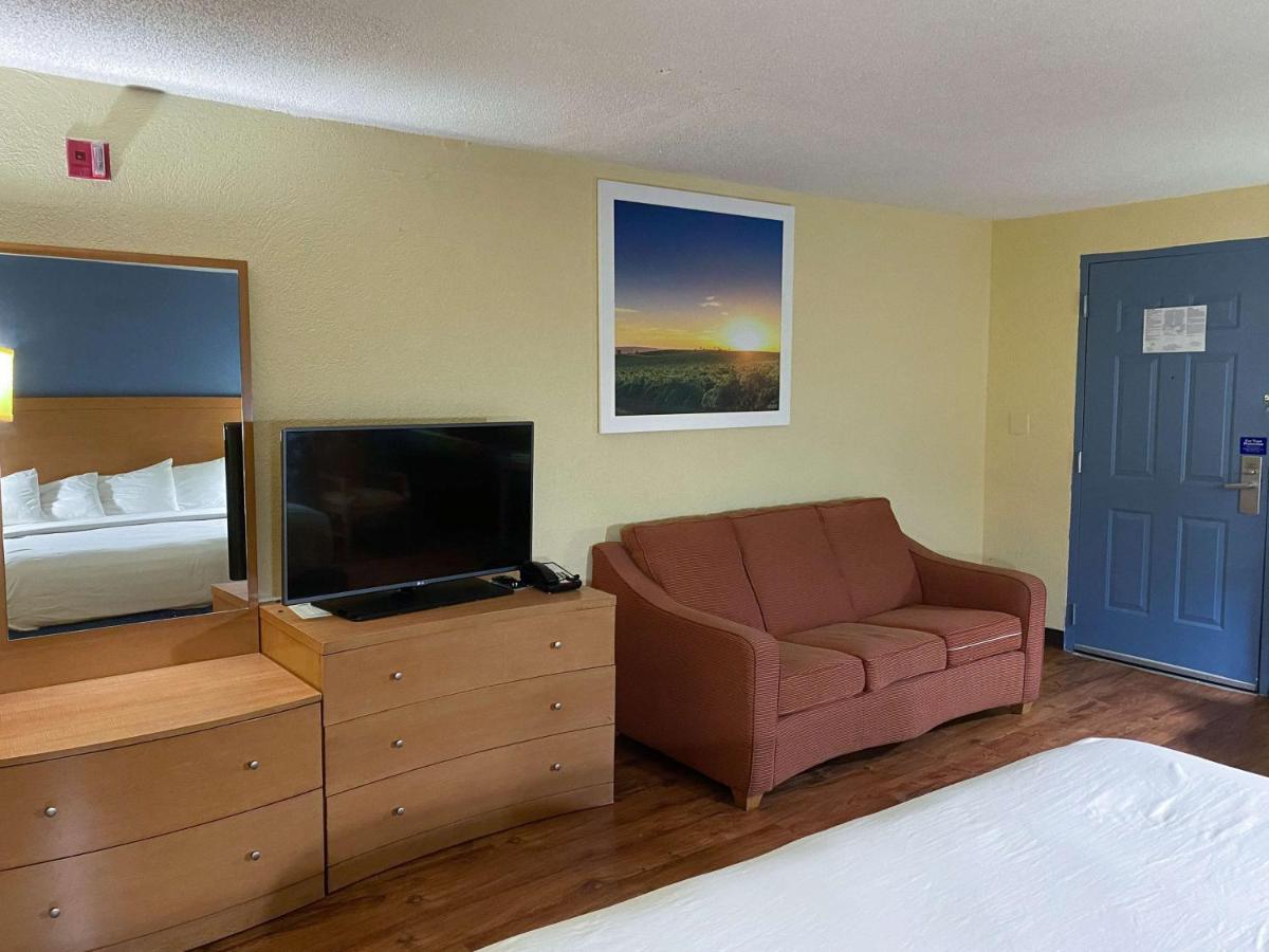 Studio 6 Savannah, Ga- Gateway & I-95 Джорджтаун Екстер'єр фото